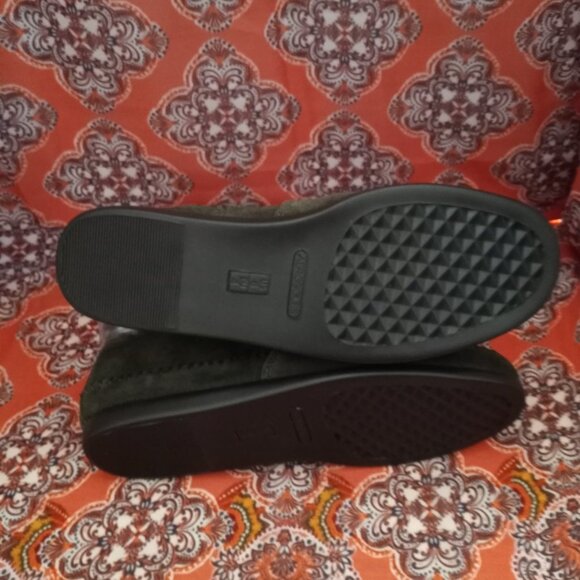 AEROSOLES Linbo Moccasin Style Fringe Suede Ankle Boots Size 6 Mid Green NWOT - Picture 6 of 7